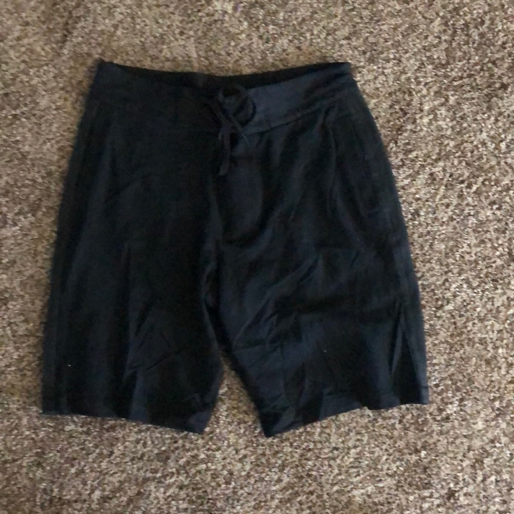 Lululemon Mens Athletic Shorts (34)
